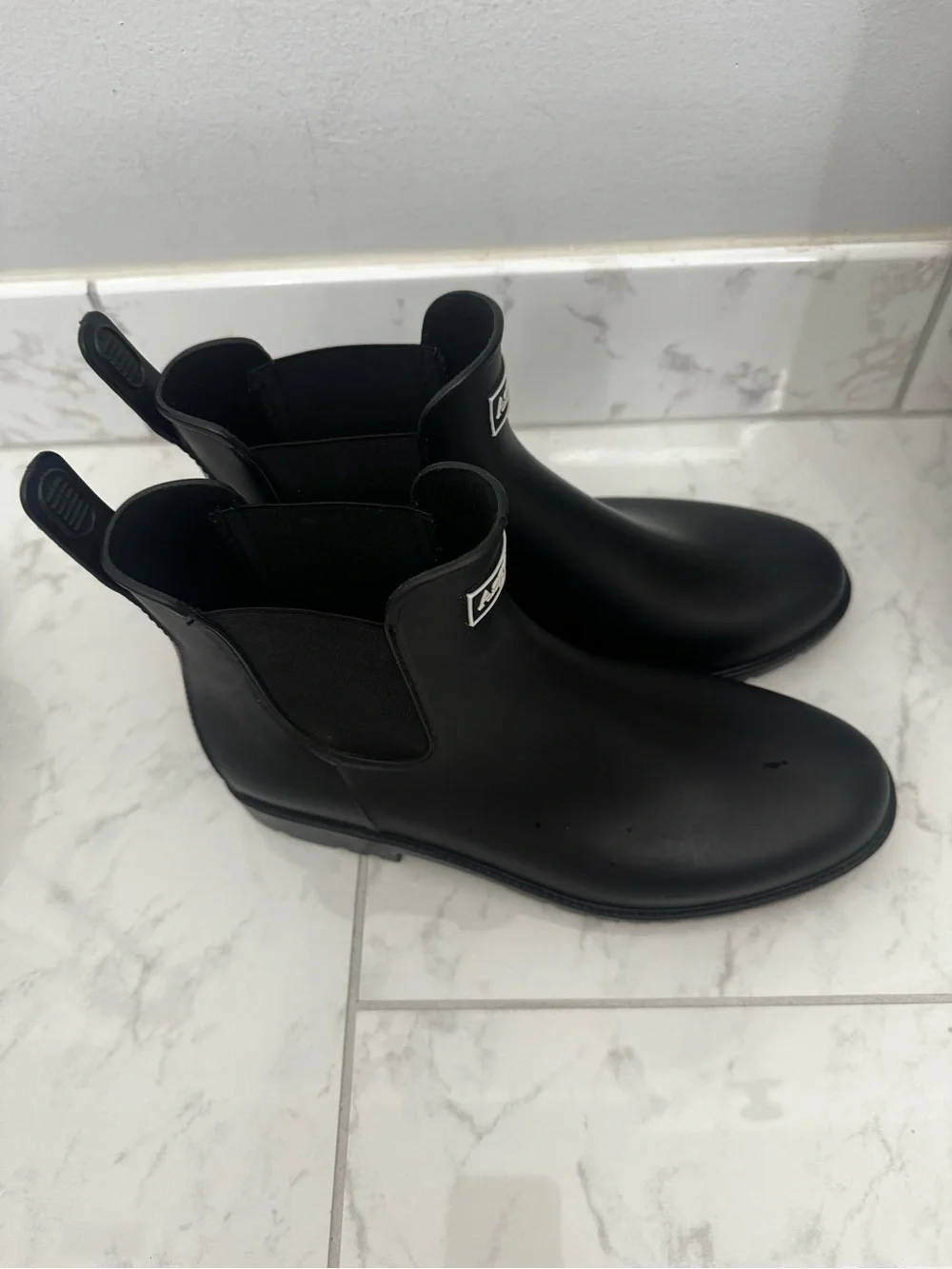 Asgard Black Women's Chelsea Rain Booties